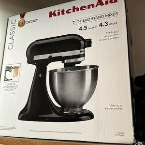 Kitchen Aid 4.5 quart New in box